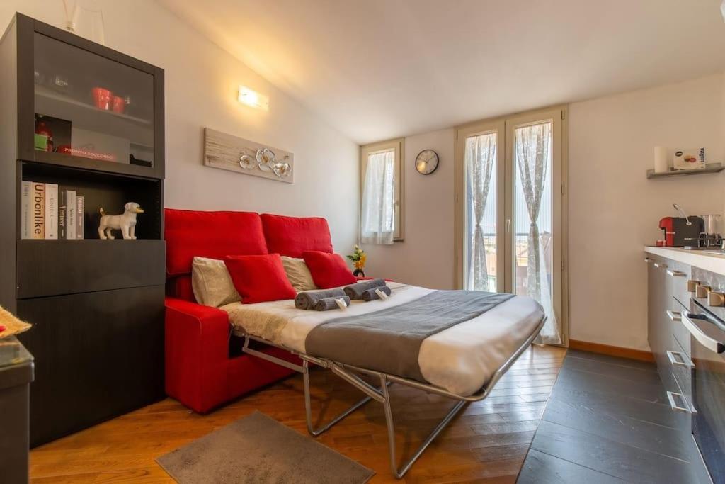 Unique & Strategic Flat, 50m From M4 Station * Milán